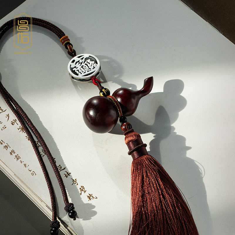 Changju car hanging car hanging mounted sandalwood hoist car silver decoration mirror pendant pendant pendant