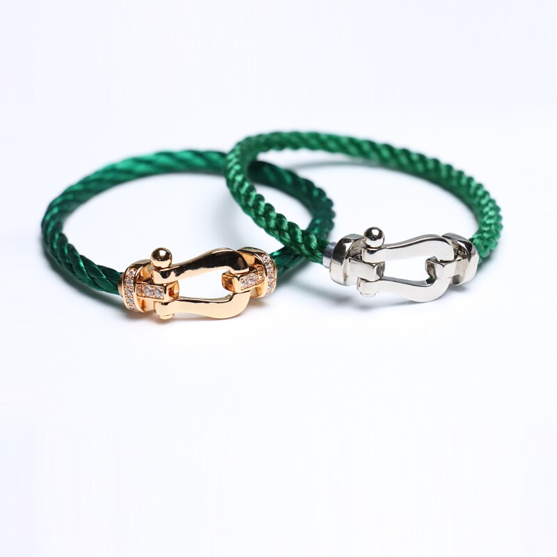 Full Diamond Horseshoe Clasp Bracelet, Green Stainless Steel Wire Rope, Large Moissanite Diamond Figure-Eight Clasp Bracelet, Pure Silver Plated with 18K Gold for Couples