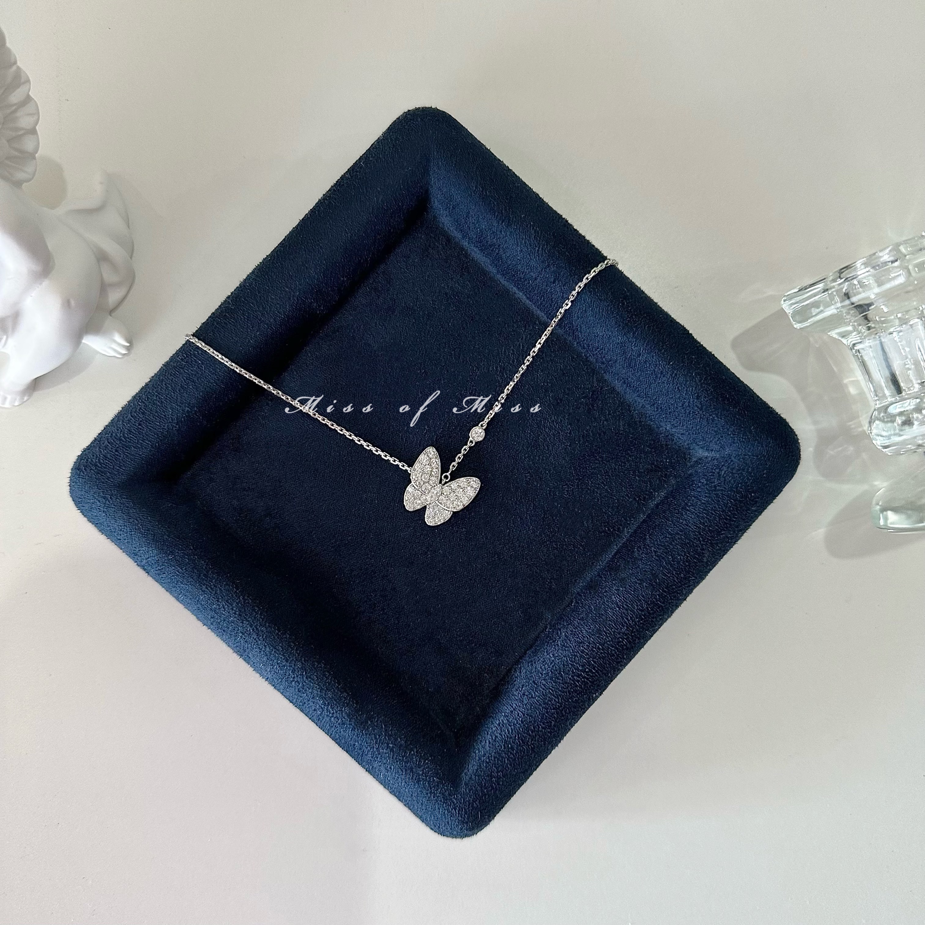 フルダイヤモンドバタフライスターリングシルバーネックレス S925シルバーライトラグジュアリーニッチ鎖骨チェーン [ビデオ比較を見る] [究極版]