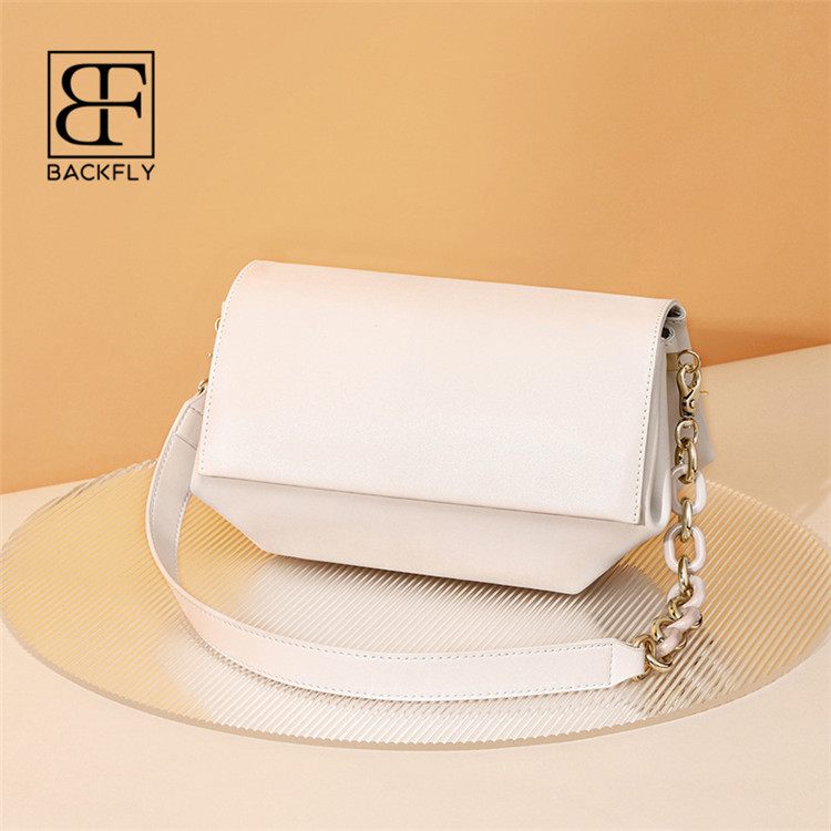 BackFly this year's popular bag bag women's large-capacity pillow bag high-end women's one-shoulder messenger bag chain bag