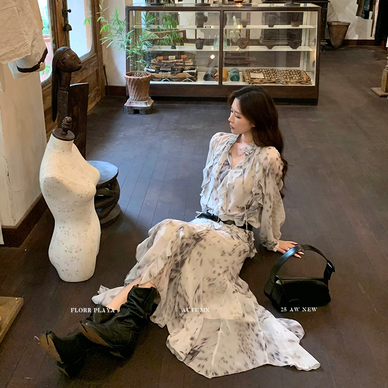 Huahua Yuan's Dream of the Old Bridge~French-Style Ink Wash Leopard Print Lace Chiffon Shirt Women's Spring and Summer Vacation Skirt Set Huahua Yuan's Dream of the Old Bridge~French-Style Ink Wash Leopard Print Lace Chiffon Shirt Women's Spring and Summer Vacation Skirt Set