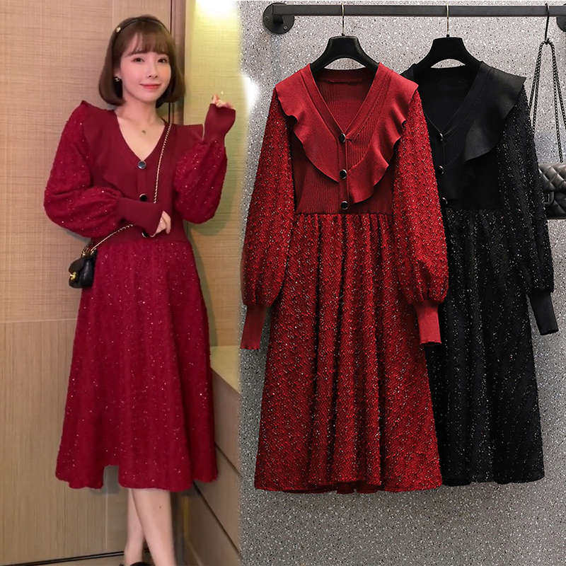 Pregnant women's light and mature style dress temperament knitted autumn and winter new new year's clothes can be worn outside the red pregnant women's small dress tide
