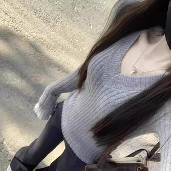 French v-neck hottie gray long-sleeved sweater for women in autumn and winter, lazy, high-end, slim-fitting bottoming shirt top