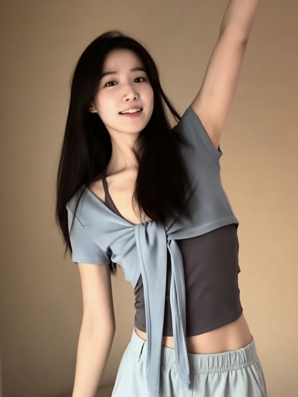 Original Lu Yuxiao Style 2026 Summer New Layered Halter Neck Tank Top Fake Two-Piece Short-Sleeve T-Shirt Set Original Lu Yuxiao Style 2026 Summer New Layered Halter Neck Tank Top Fake Two-Piece Short-Sleeve T-Shirt Set