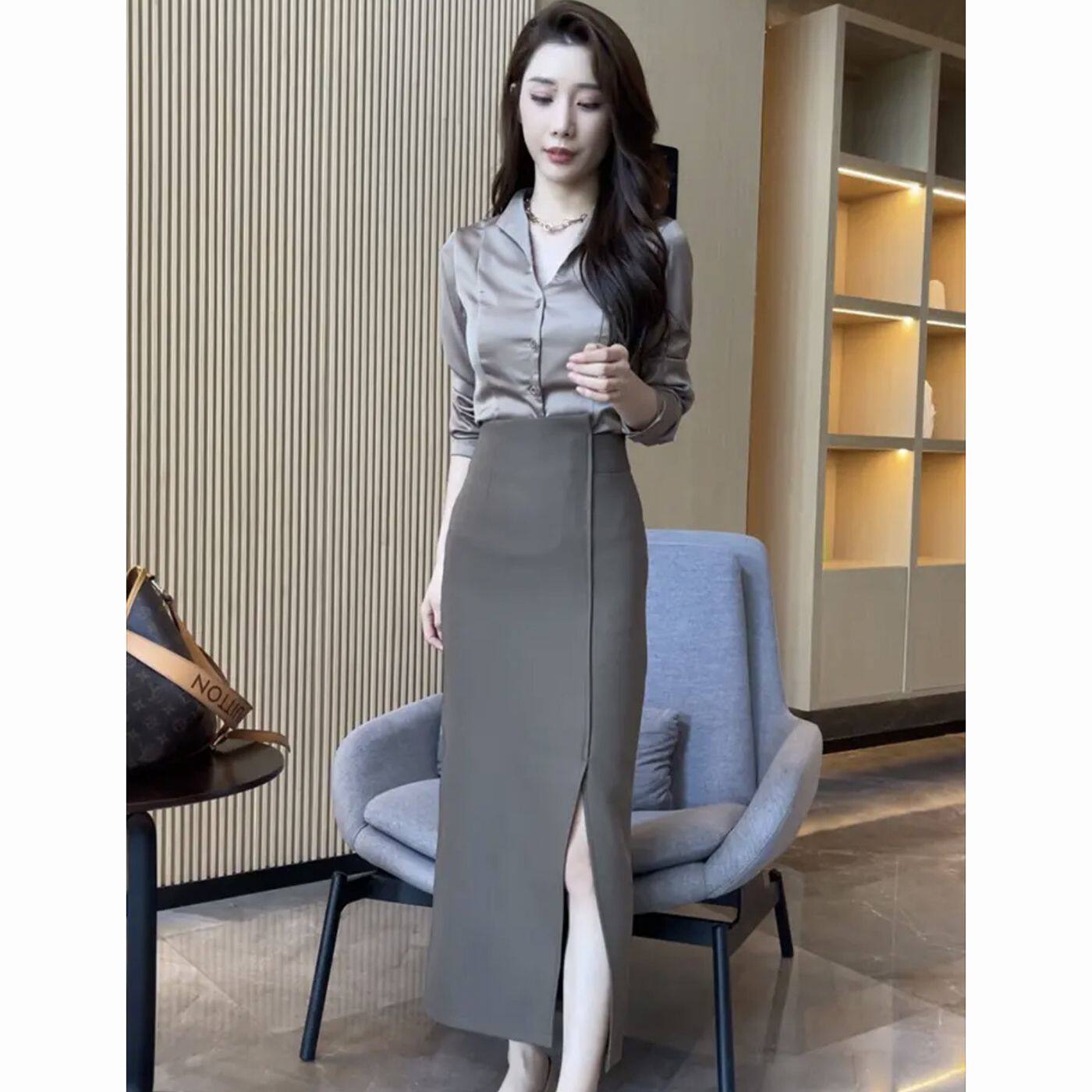 轻熟气质套装裙女2026秋季新款时尚v领衬衫+高腰开叉包臀裙两件套