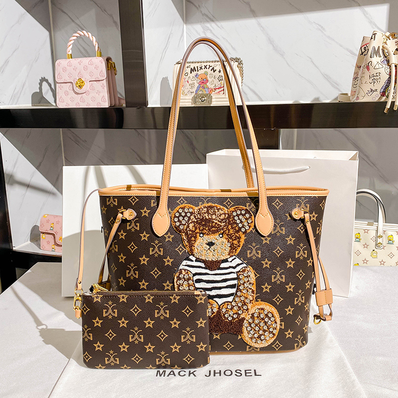 CHEROSE KEITH niche leather bear big bag large capacity tote bag 2022 new trendy commuter bag