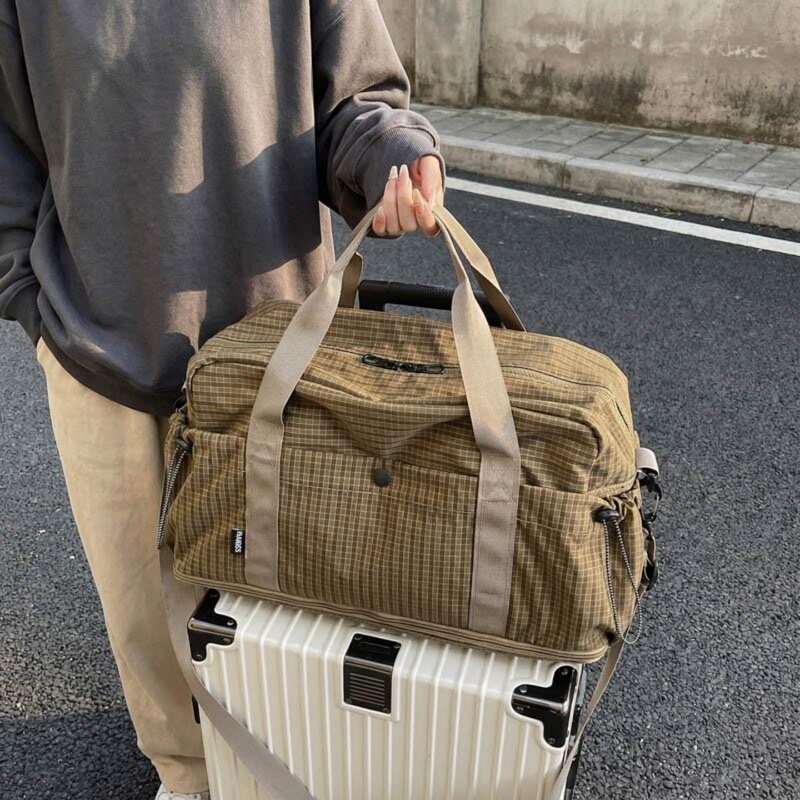 Short-Distance Lightweight Cross-Body Travel Bag for Women on Business Trips, Portable Plaid Storage Bag, Expandable Sports and Fitness Bag Short-Distance Lightweight Cross-Body Travel Bag for Women on Business Trips, Portable Plaid Storage Bag, Expandable Sports and Fitness Bag