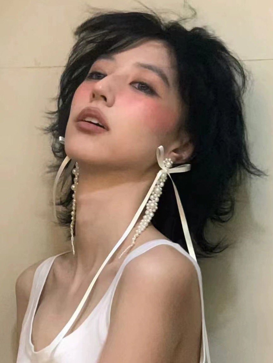 Ballet-inspired French-style languid handmade ribbon tassel earrings, the same style as Xiao Ba's fairy ballet style, face-slimming earrings, rose