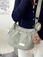 Медвежий стиль зеленый с жемчужно-коричневым медведем