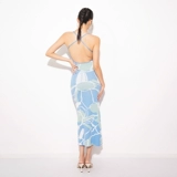 Тр ее горячая вода, голубая вода, вязаная струйка