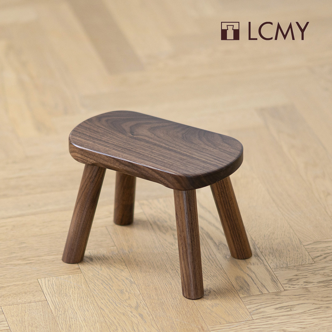 Brute small stool] Original modern black walnuts mortise and bench solid wood Maza children's stool -- A glance at the spring wood industry