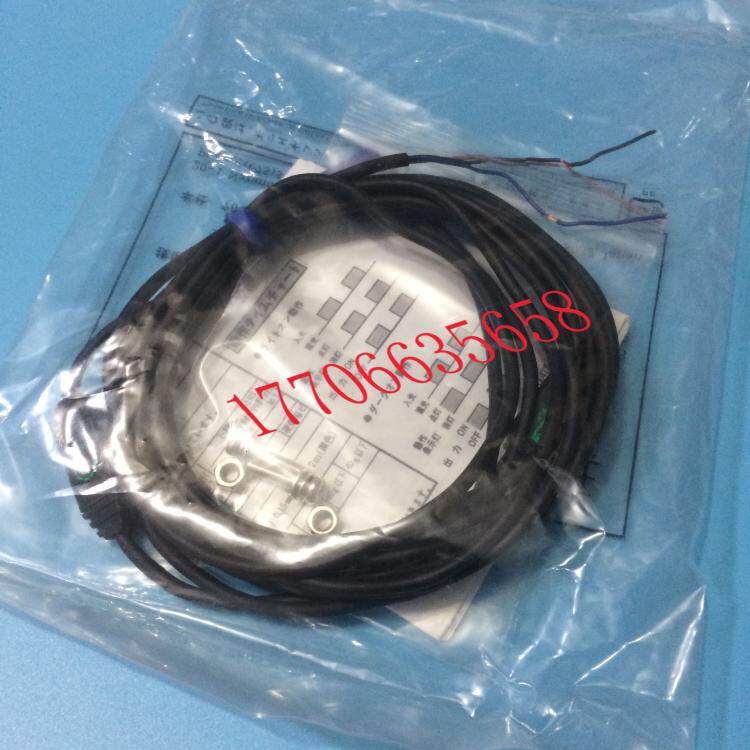 Japan's Bamboo TAKEX sensor UM2-Z3DSV diffuse reflection photoelectric NPN normally closed spot