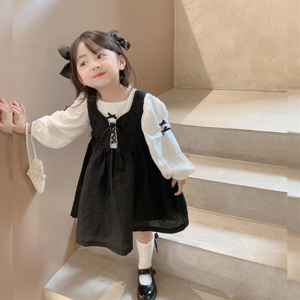 Girls dress autumn 2022 new western style long-sleeved net red popular fake two-piece children's baby princess dress