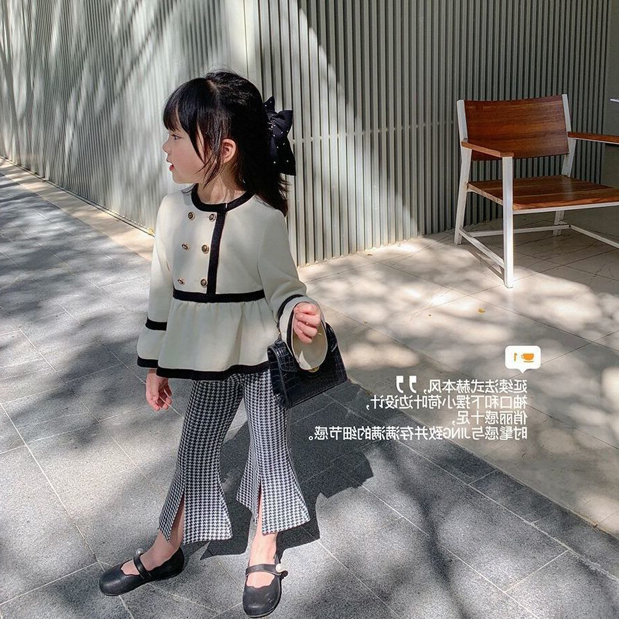 Girls doll shirt autumn 2022 new Western style children's small fragrance long-sleeved French fashionable baby early autumn top