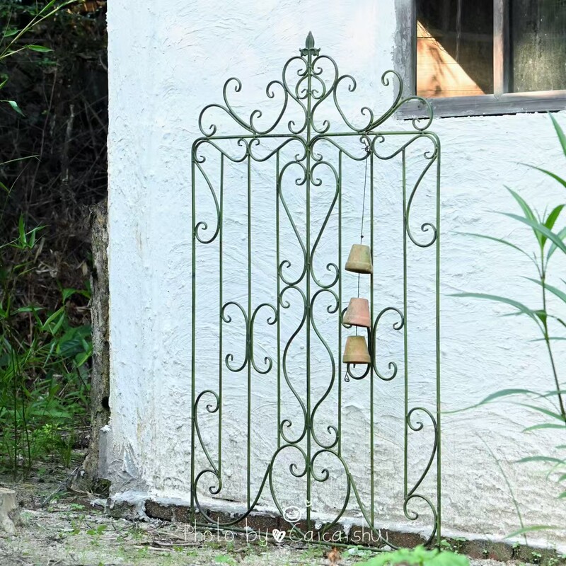 European and American Style Climbing Iron Art Screen, Climbing Plant Trellis, Decorative Clematis Rose Support, Outdoor Flower Wall, Courtyard Fence