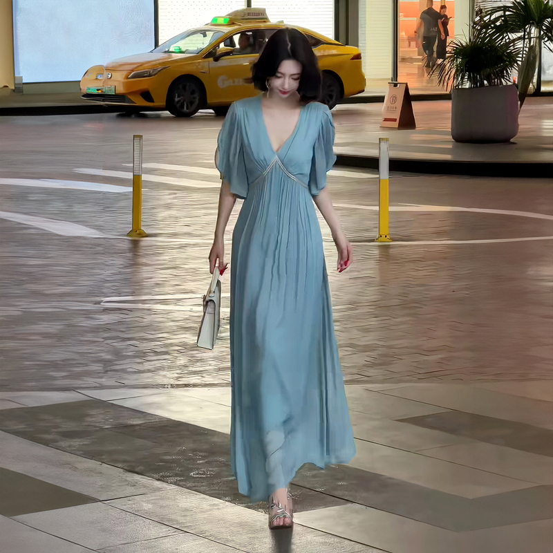 French Large Size V-Neck Blue Tulle Dress for Women 2026 New Style Sequined Pleated Waist-Cinching A-Line Skirt Slimming Long Skirt