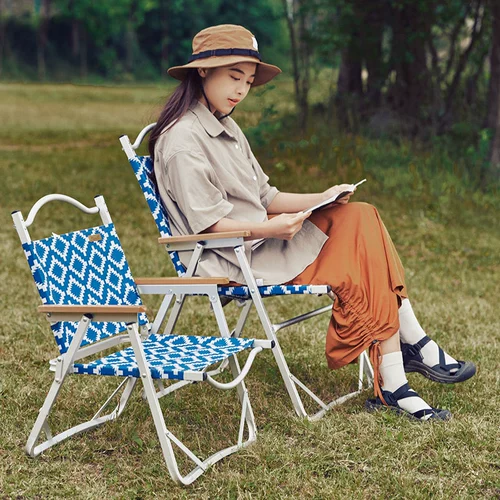 [Тонг Лия одобрение] Боджи и Пеллиот на открытом воздухе