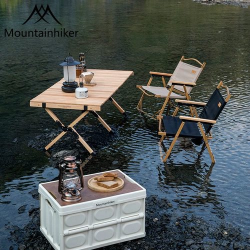 Горы на открытом воздухе настоящий мукми