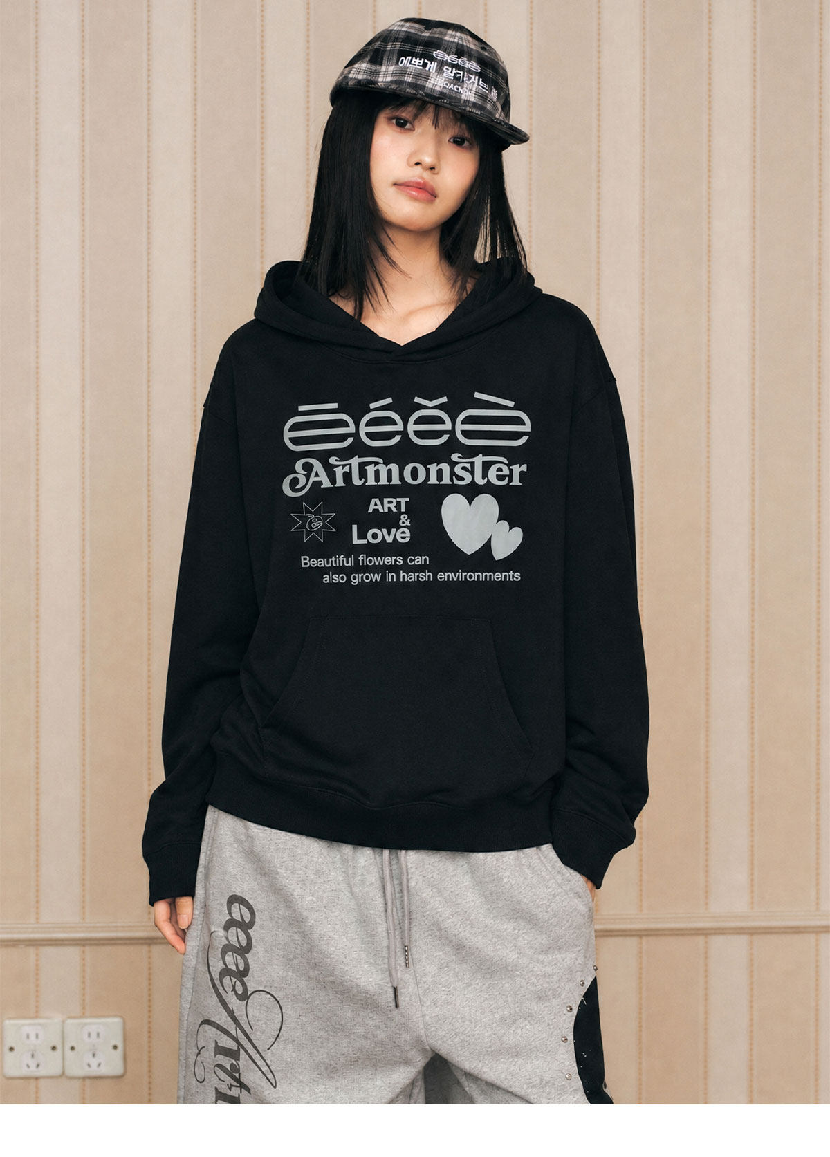 eeeeArtmonster Heart Print Hoodie
