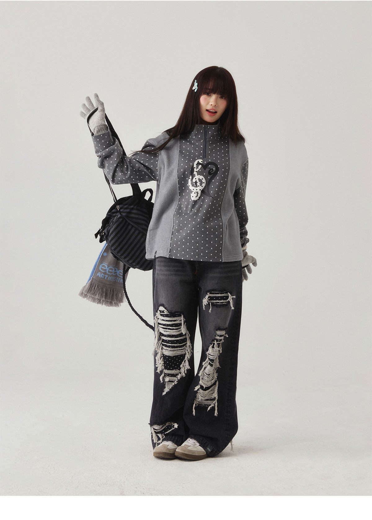 eeeeArtmonster Polka Dot Half-Zip Long-Sleeve Top