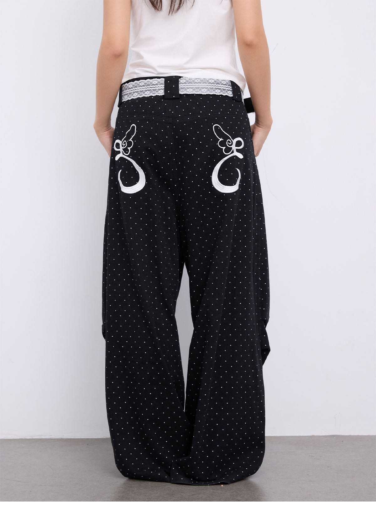 eeeeArtmonster Love Bunny Polka Dot Straight-Leg Trousers