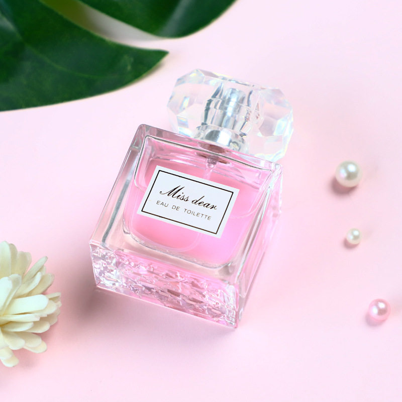 樱花绽放的诗意：解读Amouage爱慕Blossom Love女士香水EDP100ML_香水_