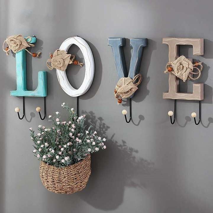 Wall hook for hanging clothes Creative Creative Retro key hooks Decorative Wall-mounted Genguan Doorway Wall Letter Cloister