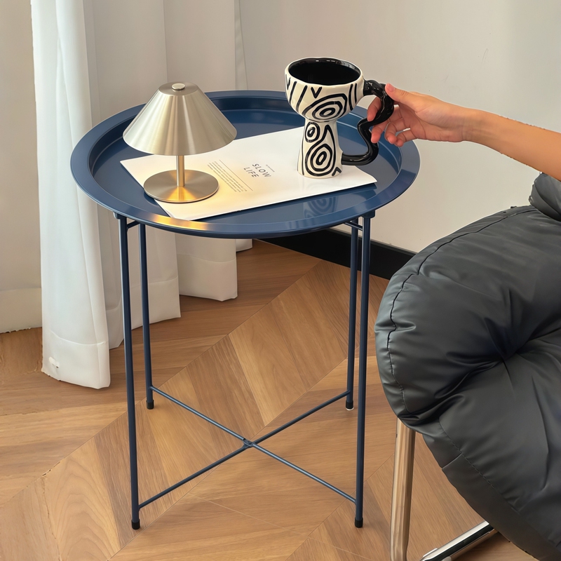 Klein Blue Metal Side Table Nordic Style Living Room Sofa Table Bedside Iron Art Storage Rack Simple and Foldable Klein Blue Metal Side Table Nordic Style Living Room Sofa Table Bedside Iron Art Storage Rack Simple and Foldable
