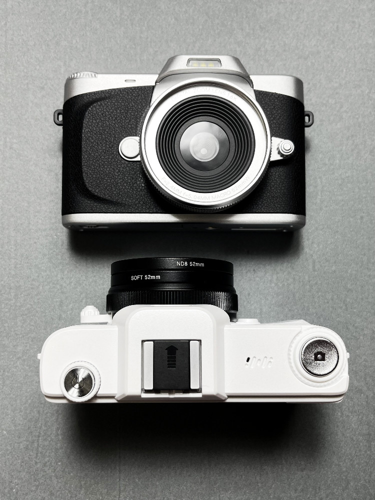 Digital Camera, High-Definition, Entry-Level for Students, Retro Ccd Mirrorless Camera for Girls, Suitable for Travel, Can Be Used for Selfies, Gift