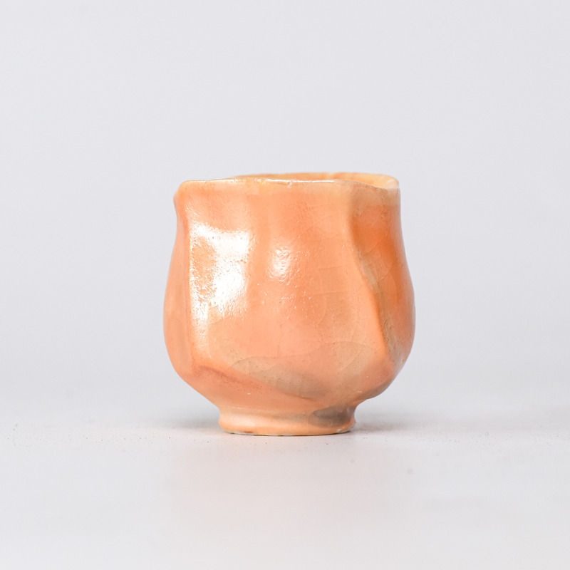 A Cup of Tea from Shino-Yaki, Hand-Fired with Pure Natural Materials A Cup of Tea from Shino-Yaki, Hand-Fired with Pure Natural Materials