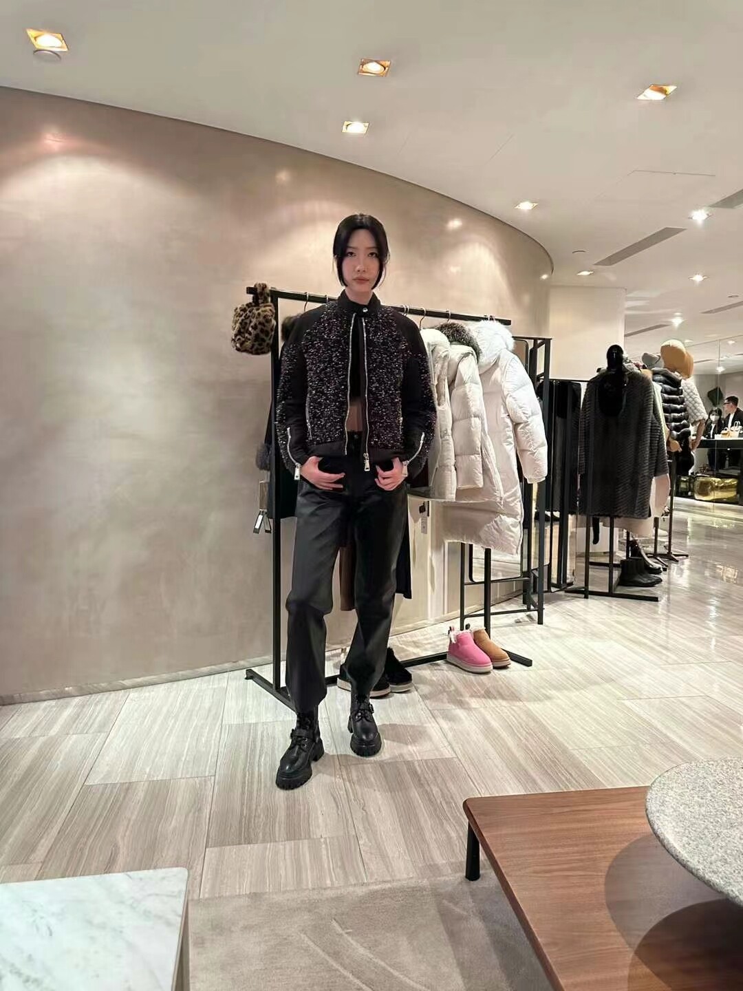 酷梅子品牌服饰店