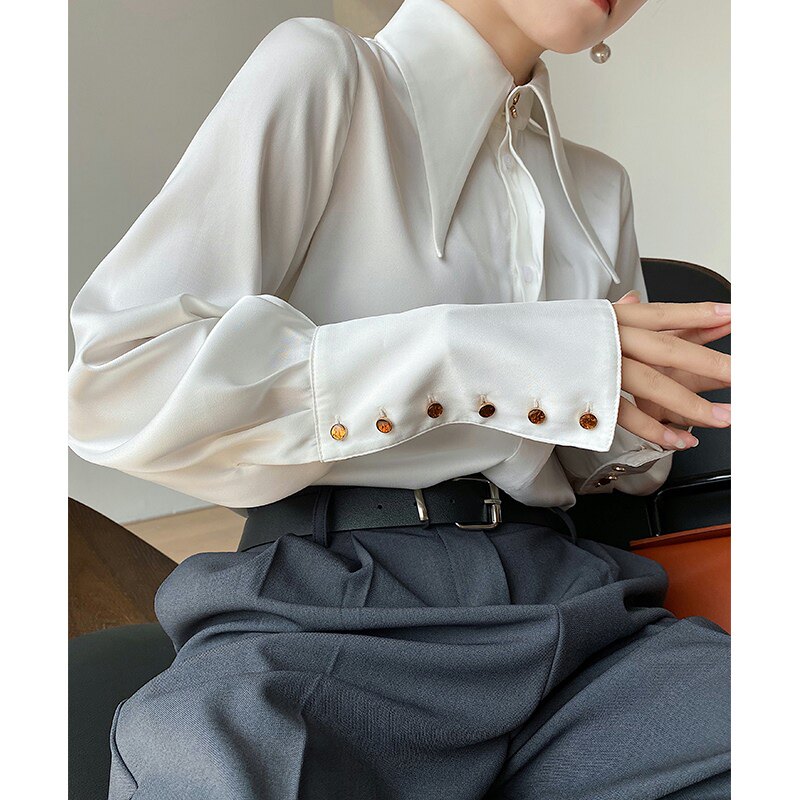 Brand discount haute couture women's satin white shirt with a large collar, suitable for spring and autumn, long-sleeved, flowing French-style pointed collar top.