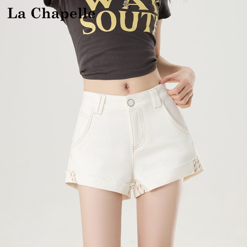 La Chapelle White Frayed Straight-Leg Denim Shorts for Women 2026 Summer Thin Versatile Low-Waist Hot Pants