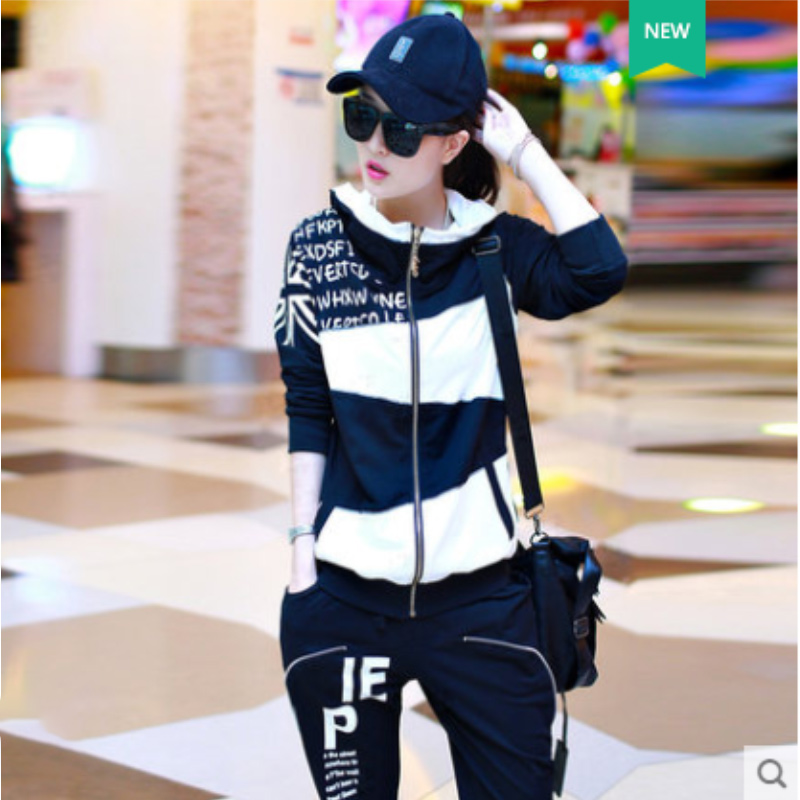 sandro star casual sports suit women's sweater zipper fleece hooded black and white contrast color cardigan two-piece