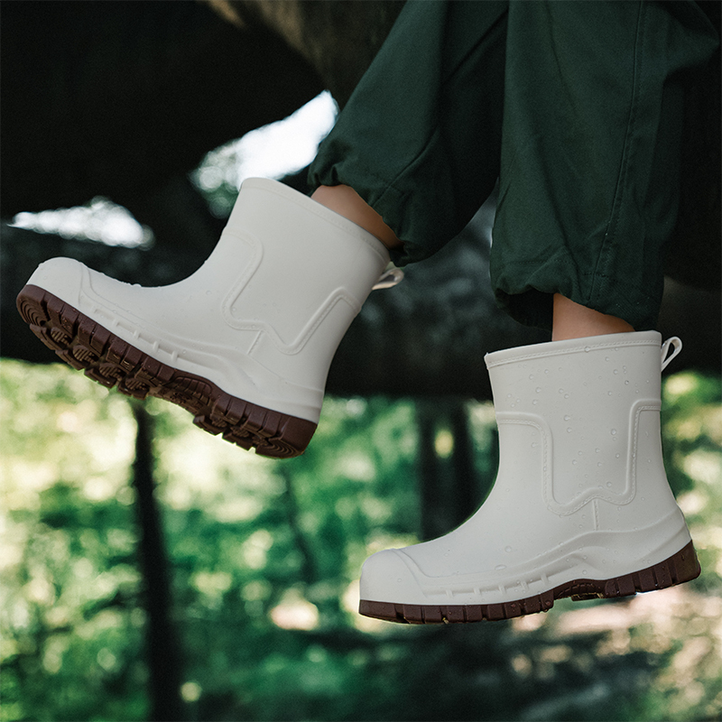 Outdoor Mountaineering Non-Slip Rain Boots for Women, Fashionable and Versatile Waterproof Shoes, Kitchen Work Adult Rain Boots, Women's Rubber Shoes and Boots Outdoor Mountaineering Non-Slip Rain Boots for Women, Fashionable and Versatile Waterproof Shoes, Kitchen Work Adult Rain Boots, Women's Rubber Shoes and Boots