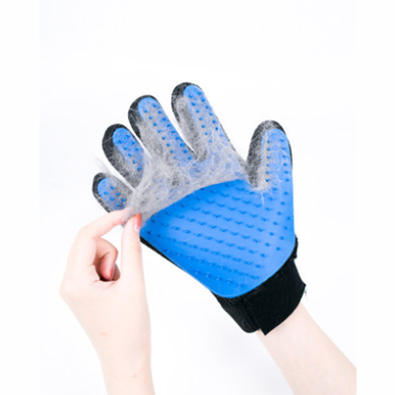 Grooming gloves remove excess hair on rabbits reduce rabbit hair loss and promote blood circulation pet comb