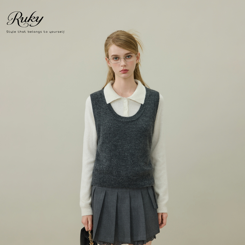 Ruky Simple and Elegant Gray Knitted Vest for Women, New Spring and Autumn V-Neck Sleeveless Layered Vest Sweater