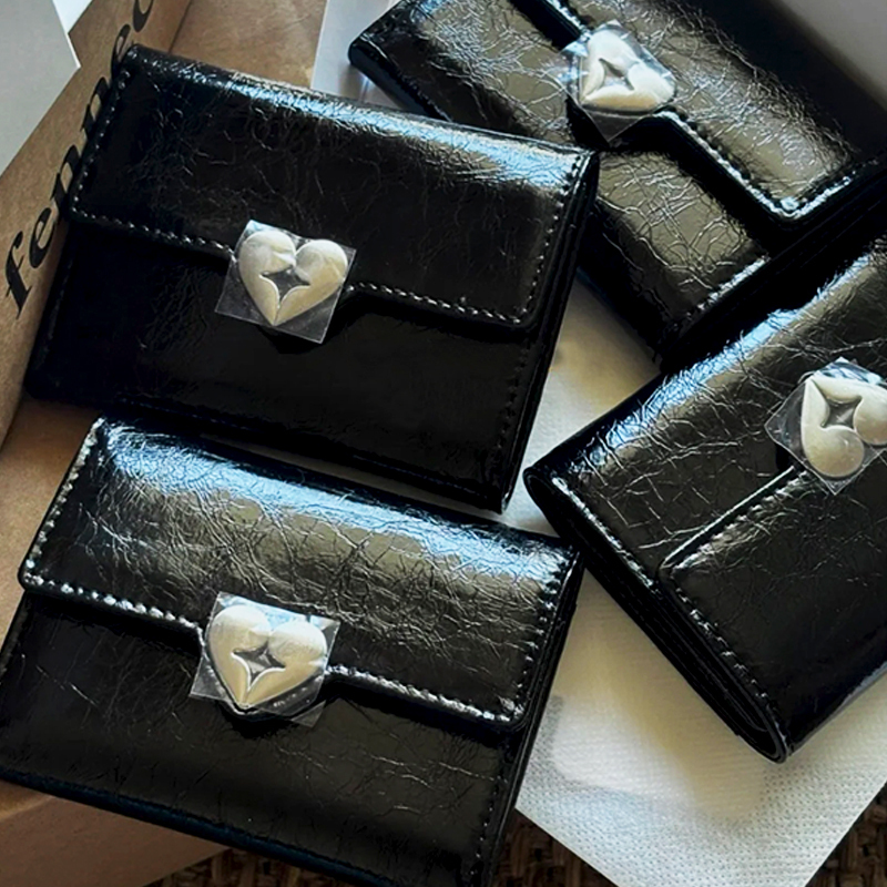 Korean Niche 2025 New Model Fennec Card Holder Wallet Heart-Shaped Cowhide Heart Tag Flip Cover Id Holder Coin Purse Korean Niche 2025 New Model Fennec Card Holder Wallet Heart-Shaped Cowhide Heart Tag Flip Cover Id Holder Coin Purse