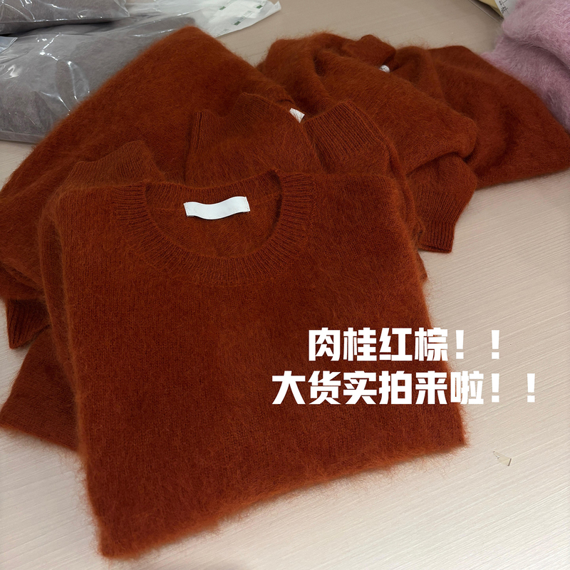 Highly Recommended! Red-Brown Cashmere Brushed Sweater for Women, New Winter Style, Flattering and Lazy Pullover Knitwear