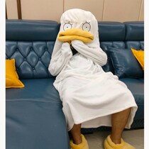 Shivering with the same sleeping clothes autumn and winter cute to blame duck and men The same couple sleeping bag thickened flannel sleeping robe