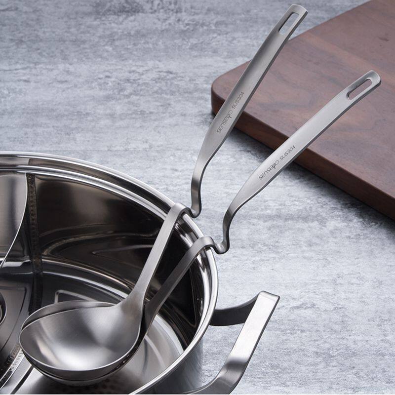 Porridge spoon 304 stainless steel wall-mounted spoon Creative wall-mounted hot pot soup spoon colander thickened Mala Tang fish spoon