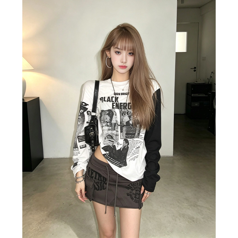 Reddoll American Retro Black Graphic Print Long-Sleeve T-Shirt for Women, Loose Fit, Slimming, Casual, Versatile Top, Trendy Reddoll American Retro Black Graphic Print Long-Sleeve T-Shirt for Women, Loose Fit, Slimming, Casual, Versatile Top, Trendy