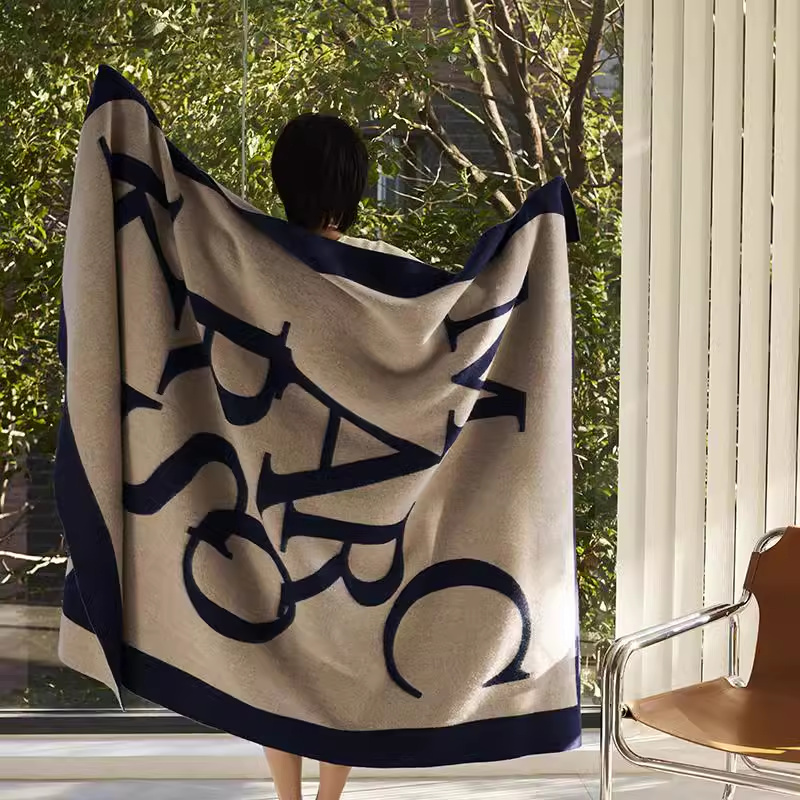 Mark Cross Italian-Style Luxury Cashmere Blanket, Jacquard Woven Blanket, Warm Wool Sofa Blanket, Marochi