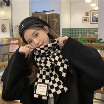 Chessboard Grid Scarves Womens Day Ensemble Black And White Lattes Women Autumn winter 2021 New Korean version Students Scarf Men and Men