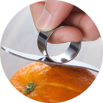 Peeling oranges peeling navel oranges peeling oranges household peeler peeling pomegranate knife opening fruit grapefruit and orange opener