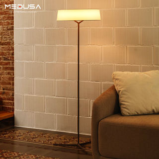 Spanische vibiadama stehlampe designer italienische minimalistische moderne wohnzimmer schlafzimmer arbeitszimmer villa tischlampe