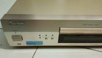 Second-hand original Pioneer DV-S755Ai DVD CD SACD player with great sound quality as a turntable