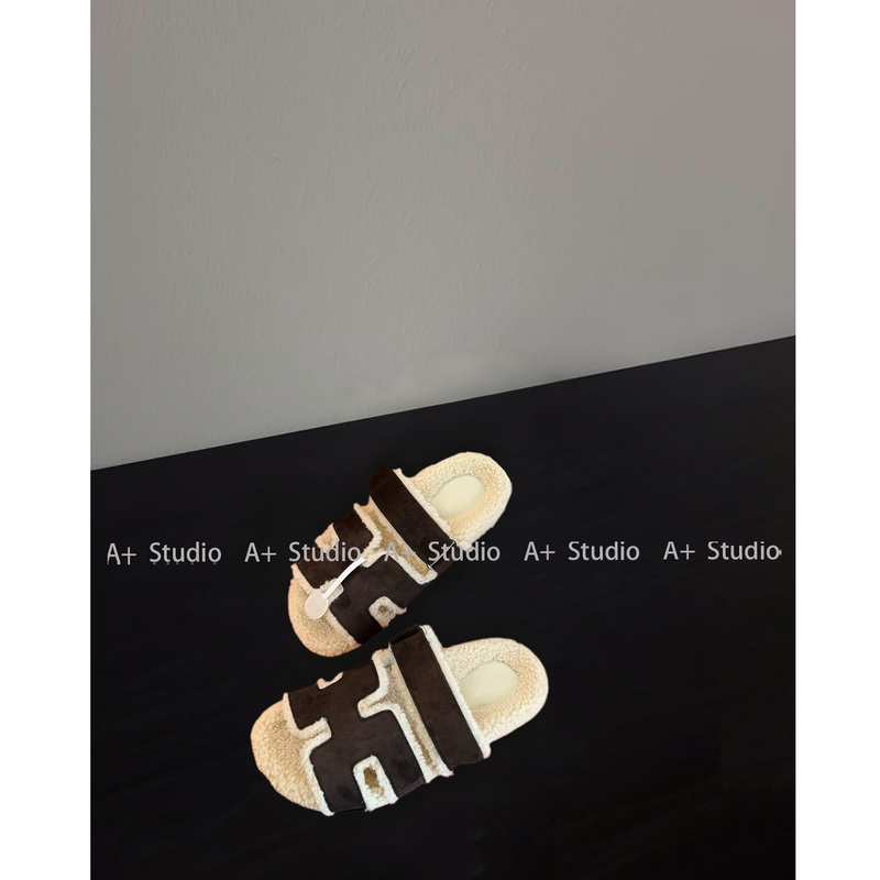 【A+ Studio】Distinguishable Styles: Lazy and Relaxed Feel, Comfortable and Warm for Autumn and Winter, Uncle Teddy Furry Slippers 【A+ Studio】Distinguishable Styles: Lazy and Relaxed Feel, Comfortable and Warm for Autumn and Winter, Uncle Teddy Furry Slippers