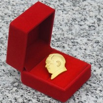 Mao Zedongs portrait badge commemorative medal golden brooch commemorative medal Mao Zedongs head portrait badge comes with velvet box 3 5CM