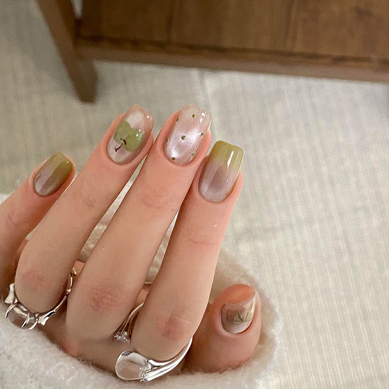 Early Summer Retro Green Gradient Cat-Eye Apple Short Nails, Pure Handmade Cute Wearable Nails, Removable Nail Pieces